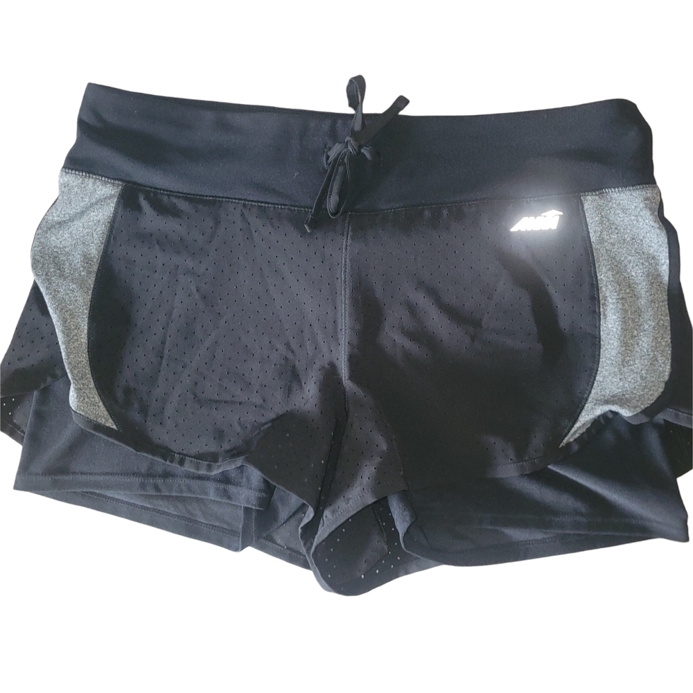 Avia Women's Black Gray Trim Athletic Shorts M